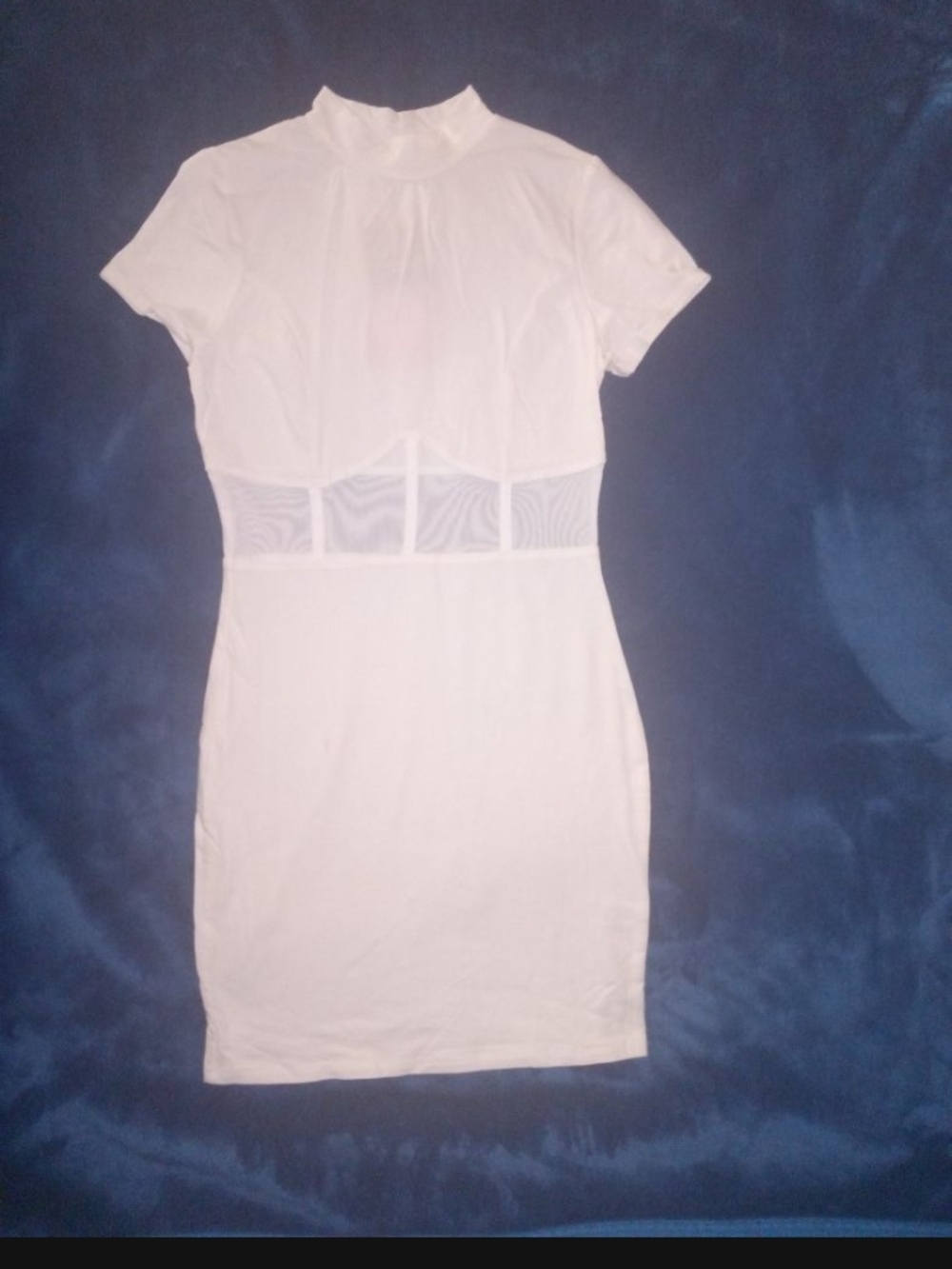 Heart Hips Cream Short Sleeve Mock Neck Top
